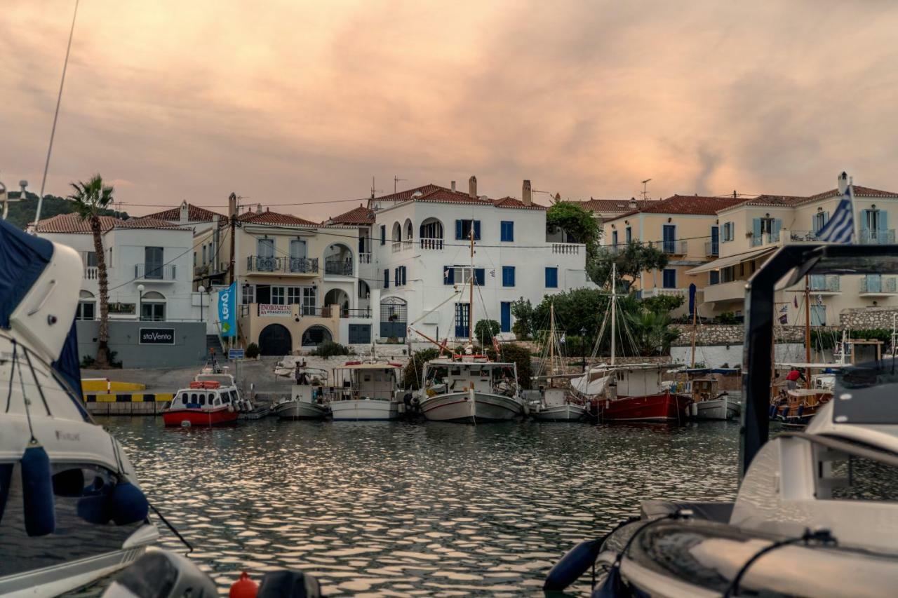 Porto Vecchio Luxury Suites Spétses Eksteriør bilde
