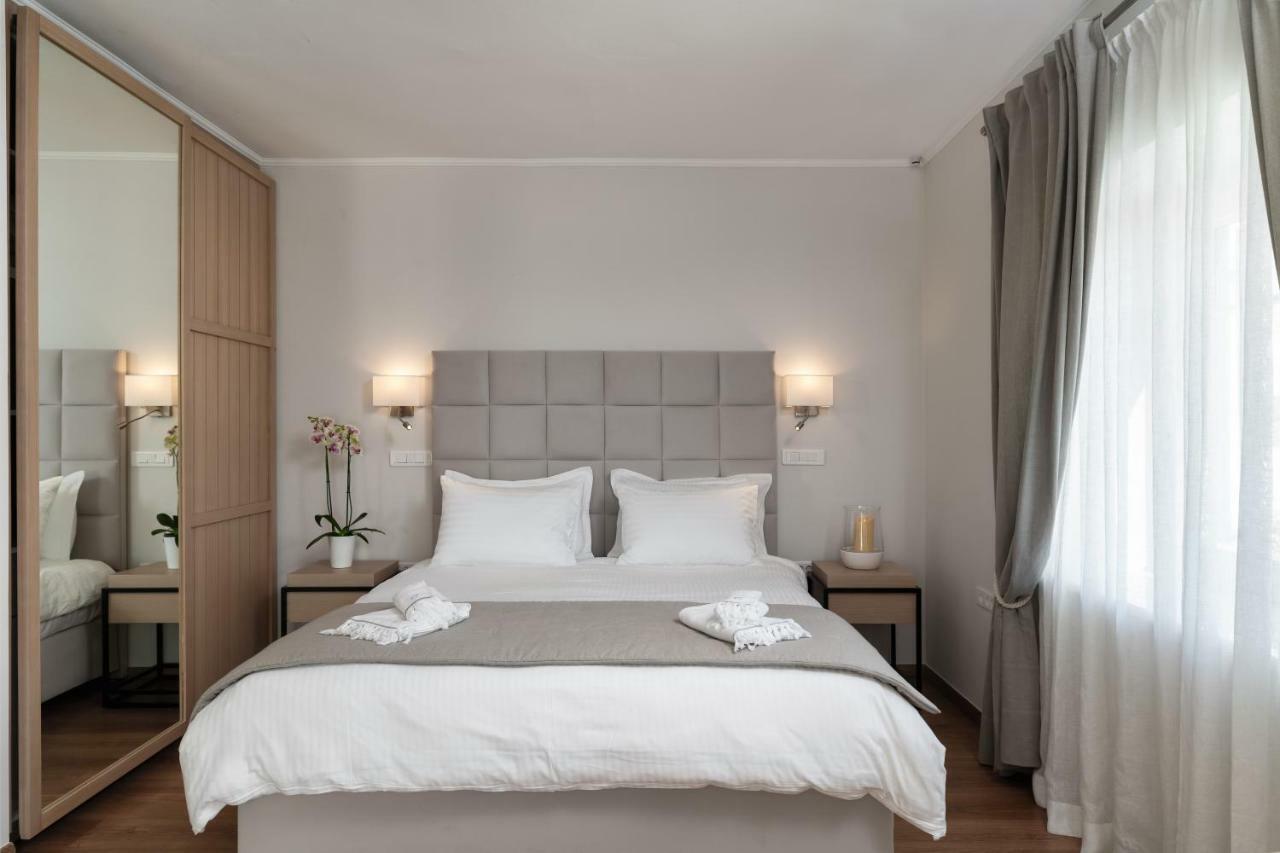 Porto Vecchio Luxury Suites Spétses Eksteriør bilde
