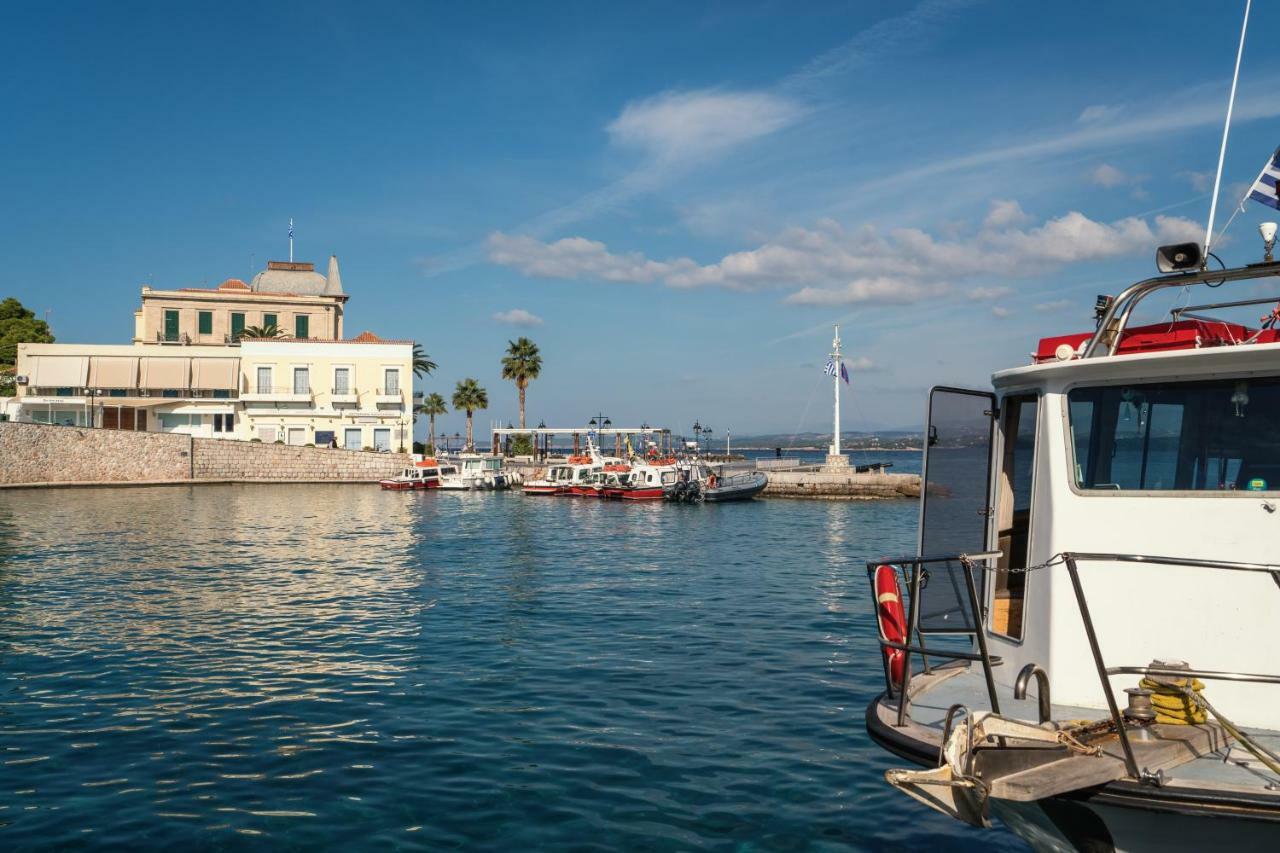 Porto Vecchio Luxury Suites Spétses Eksteriør bilde