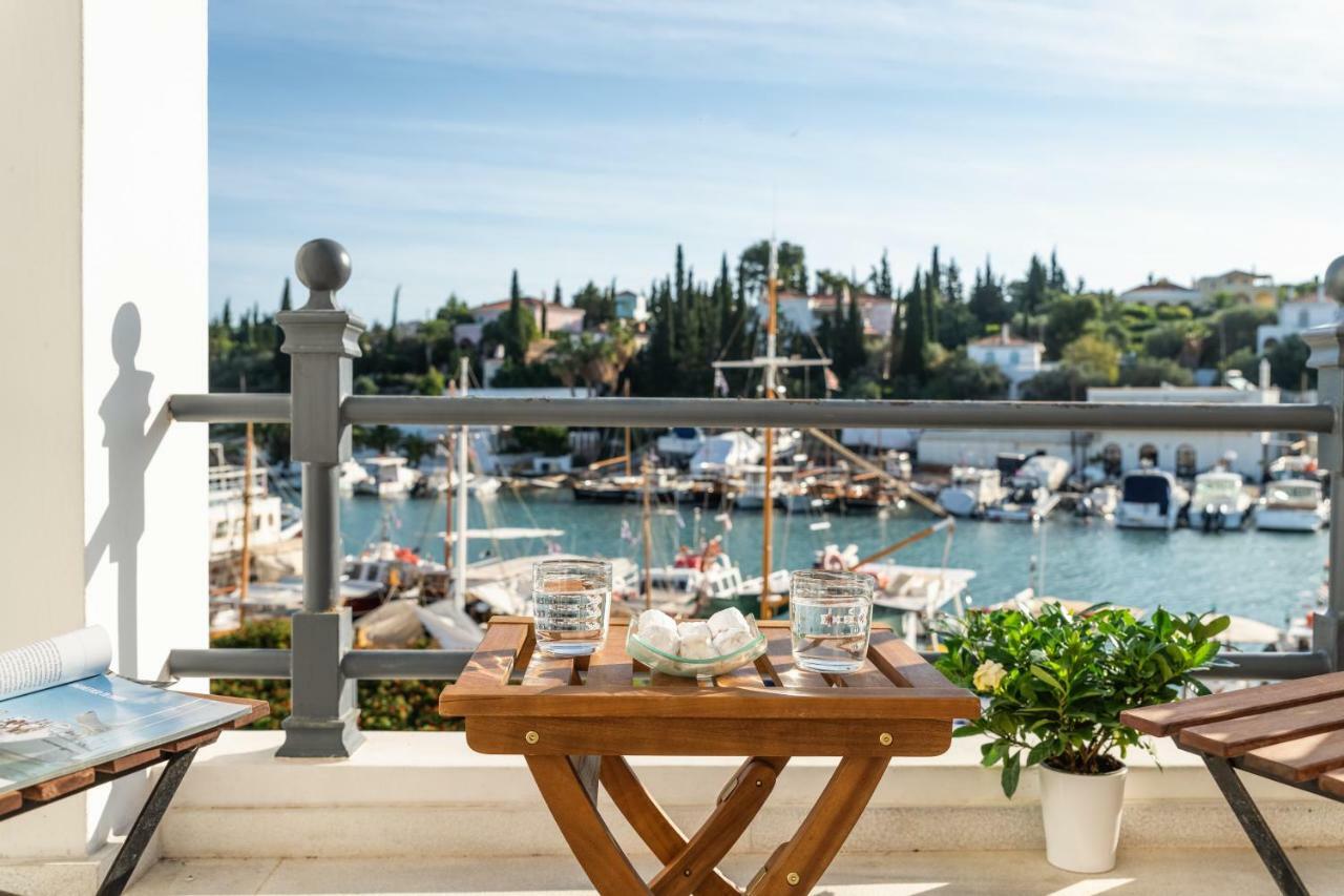 Porto Vecchio Luxury Suites Spétses Eksteriør bilde