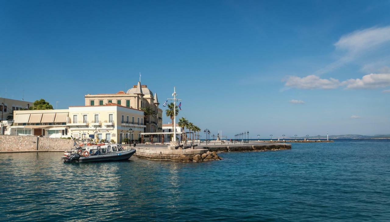 Porto Vecchio Luxury Suites Spétses Eksteriør bilde