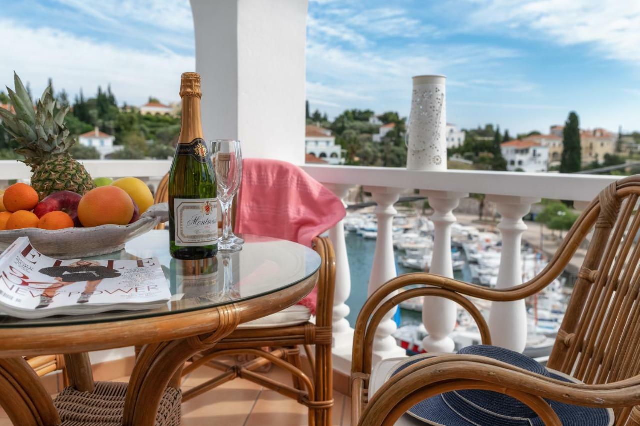 Porto Vecchio Luxury Suites Spétses Eksteriør bilde