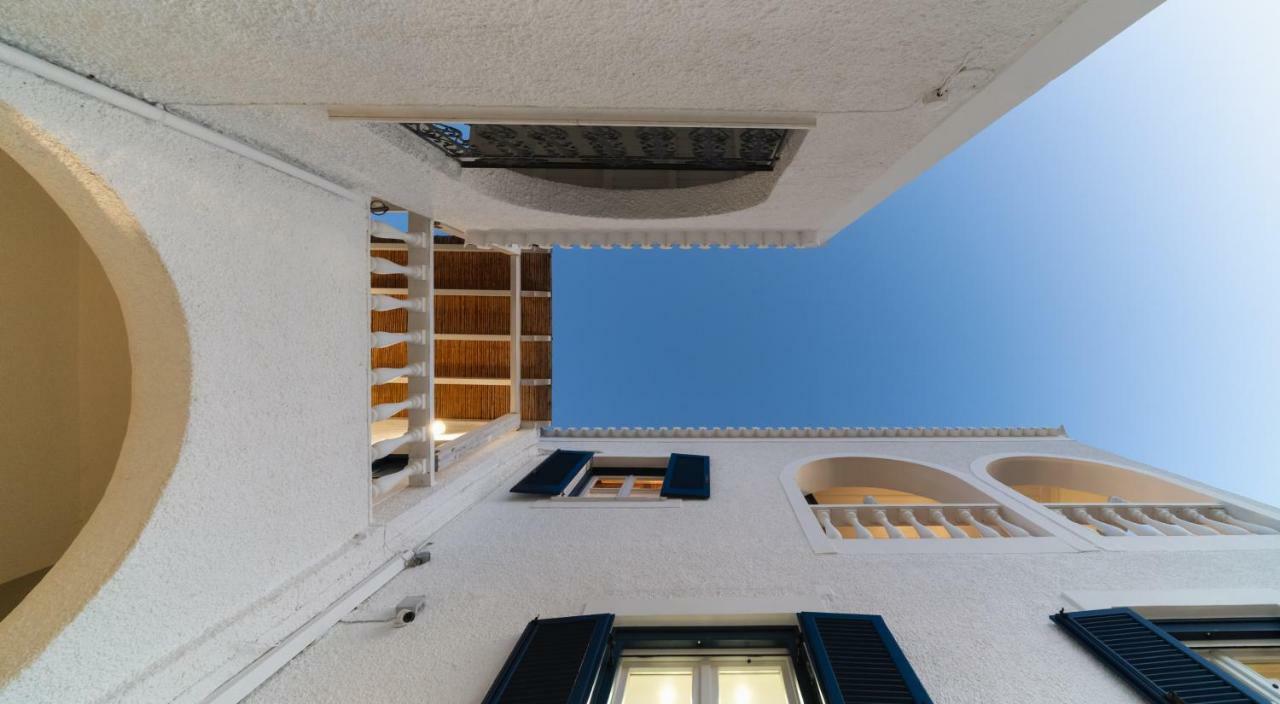 Porto Vecchio Luxury Suites Spétses Eksteriør bilde