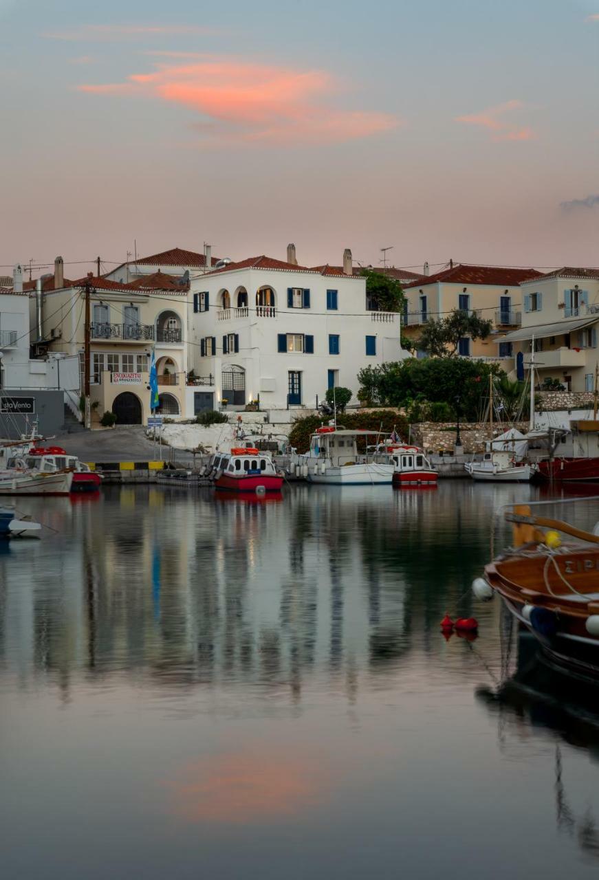 Porto Vecchio Luxury Suites Spétses Eksteriør bilde